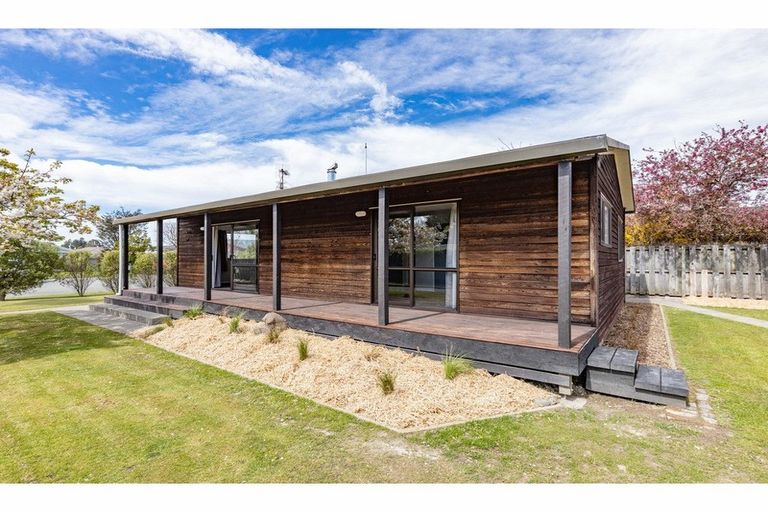 Photo of property in 6 Rimu Place, Oxford, 7430