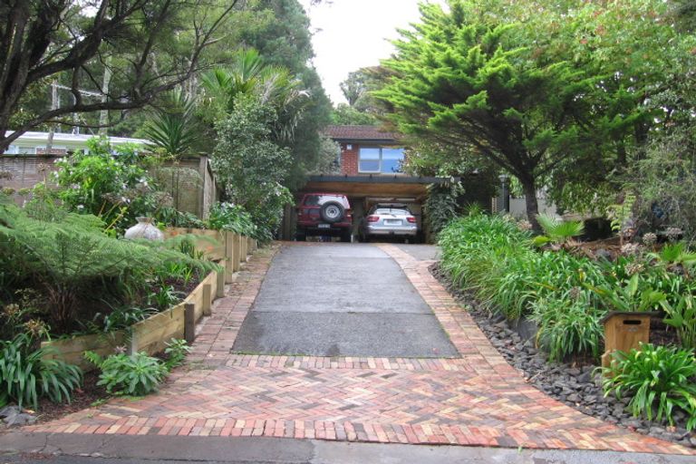 Photo of property in 50 Tainui Road, Titirangi, Auckland, 0604