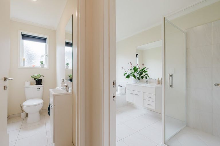 Photo of property in 100 Estuary View, Whangamata, 3620