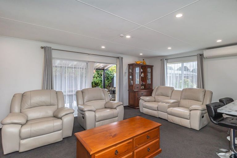 Photo of property in 13 Morgan Crescent, Levin, 5510