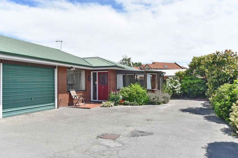 Photo of property in 4/81 Picton Avenue, Riccarton, Christchurch, 8011
