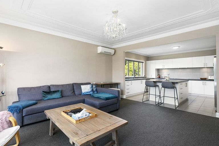 Photo of property in 160 Gladstone Road North, Mosgiel, 9024