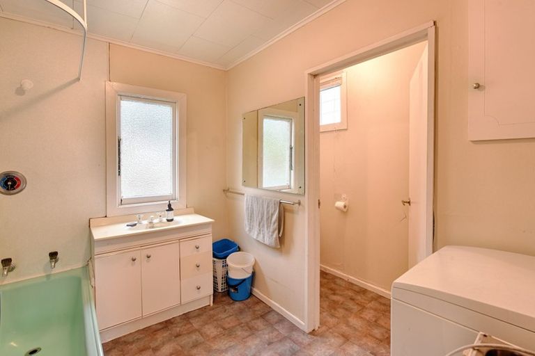 Photo of property in 6 Preston Street, Gore, 9710