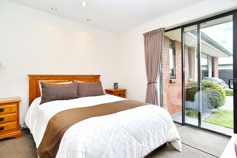 Photo of property in 16 Chestnut Place, Rangiora, 7400