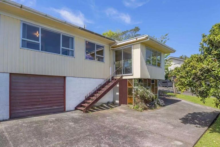 Photo of property in 1/24 Landop Terrace, Howick, Auckland, 2014