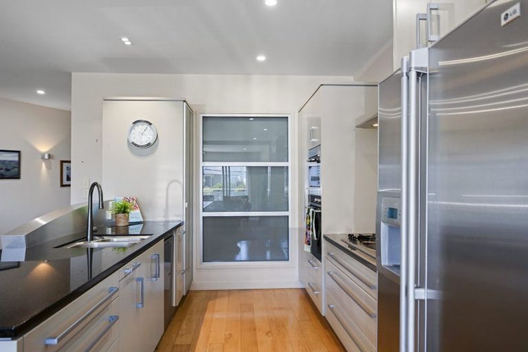 Photo of property in Quarterdeck, 6/4 Buller Street, New Plymouth, 4310