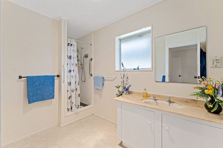 Photo of property in 37a Helvetia Road, Pukekohe, 2120