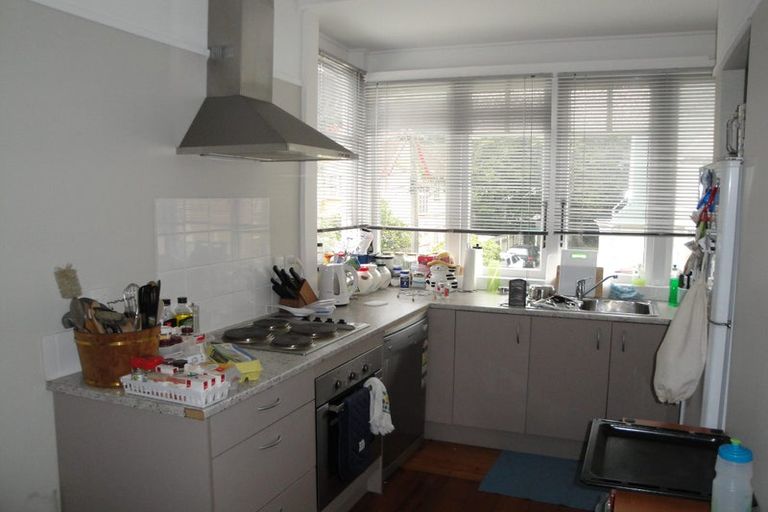 Photo of property in 122a Brougham Street, Mount Victoria, Wellington, 6011