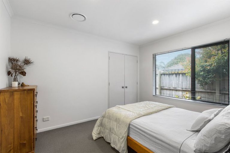 Photo of property in 89 Summerland Drive, Henderson, Auckland, 0612