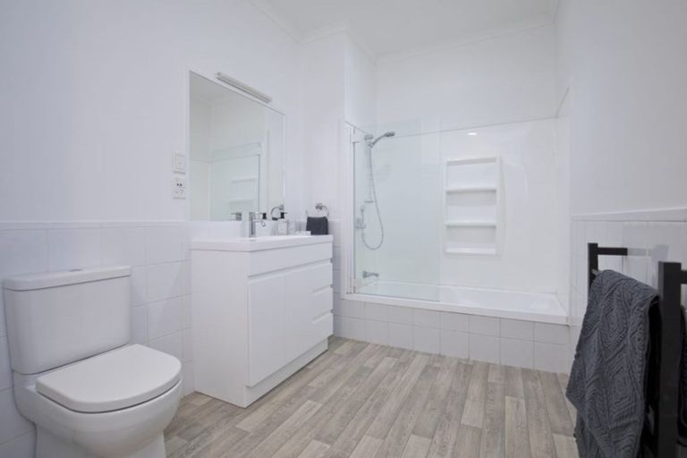 Photo of property in 8 Farnham Street, Mornington, Wellington, 6021