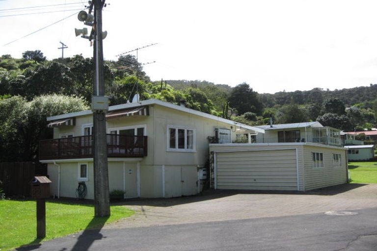 Photo of property in 22 Foster Avenue, Huia, Auckland, 0604