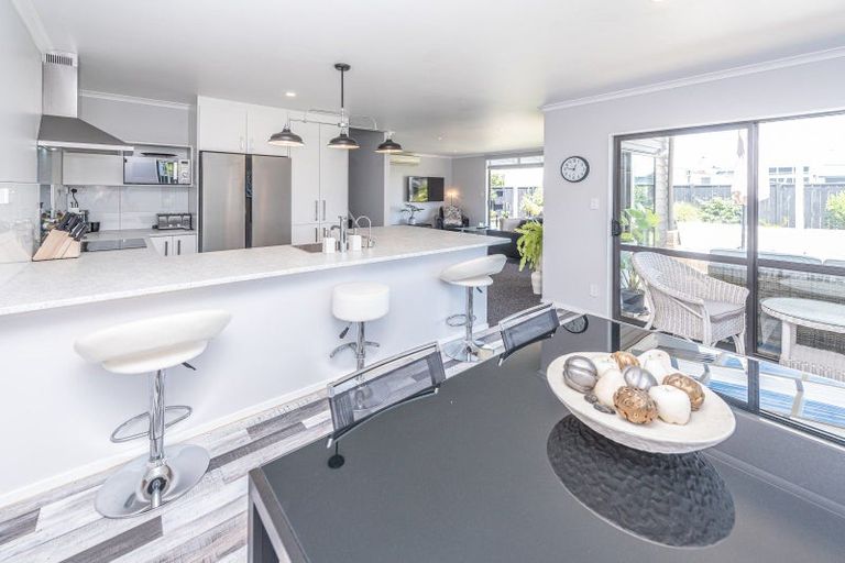 Photo of property in 13 Kamahi Street, Castlecliff, Whanganui, 4501