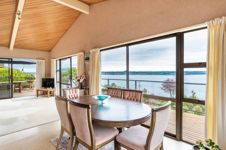 Photo of property in 60 Wakeman Road, Acacia Bay, Taupo, 3330