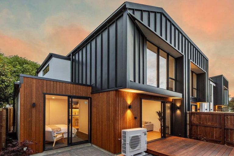 Photo of property in 3/74 Caledonian Road, St Albans, Christchurch, 8014