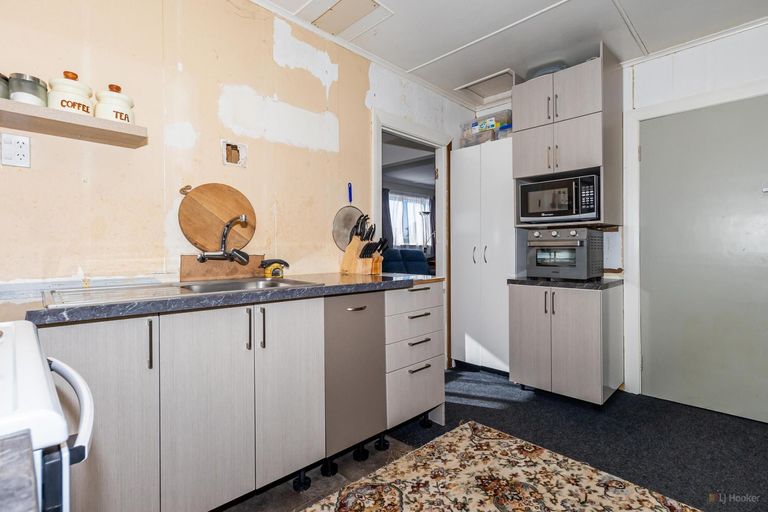 Photo of property in 56 Rhodes Street, Waimate, 7924