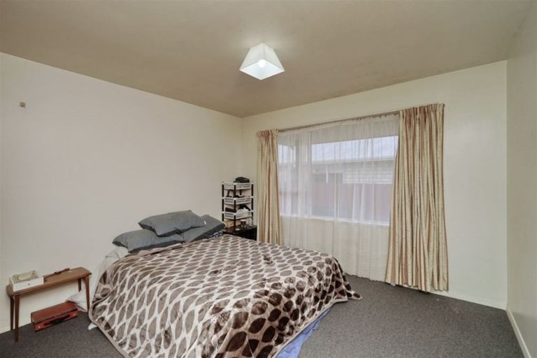 Photo of property in 1/17 Kuaka Crescent, Bromley, Christchurch, 8062