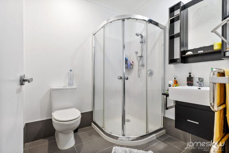 Photo of property in 9/46 Carlos Drive, Flat Bush, Auckland, 2016