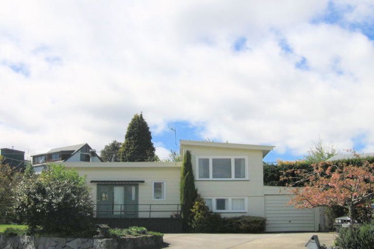 Photo of property in 2 Richmond Avenue, Richmond Heights, Taupo, 3330