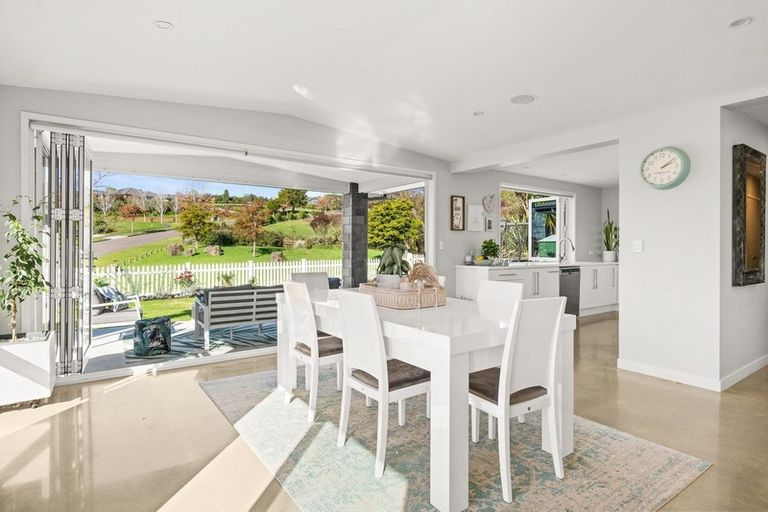Photo of property in 1 Avon Rise, Welcome Bay, Tauranga, 3112
