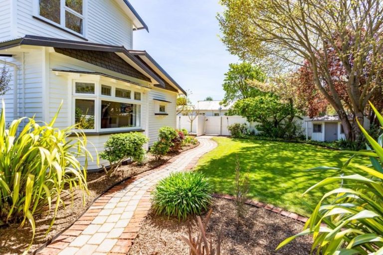 Photo of property in 32 Bowenvale Avenue, Cashmere, Christchurch, 8022