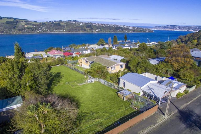 Photo of property in 14 Matai Street, Ravensbourne, Dunedin, 9022