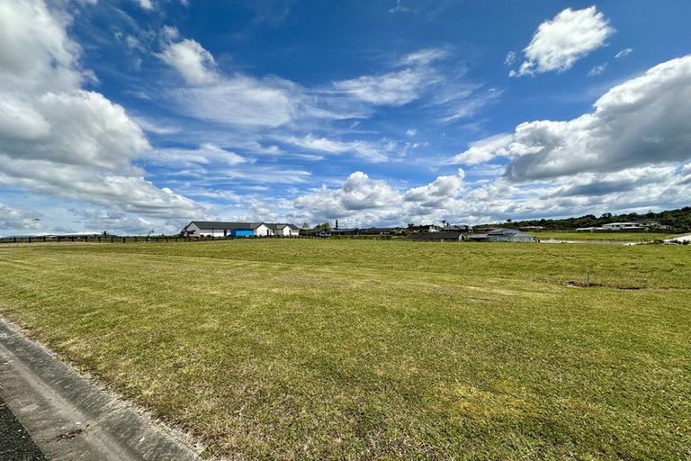 Photo of property in 26 Throttle Close, Dairy Flat, 0794