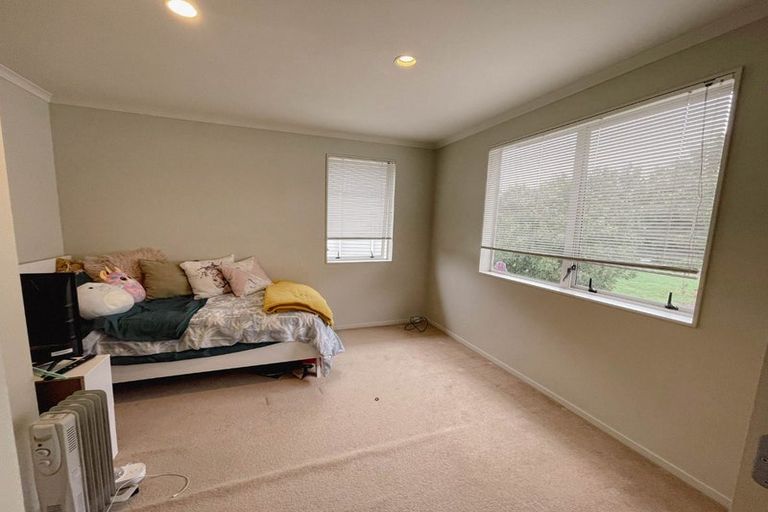 Photo of property in 16 Marengo Parkway, Takanini, 2112