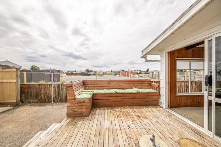 Photo of property in 132 Peel Street, Westport, 7825