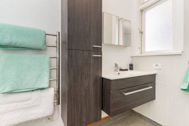 Photo of property in 16 Braeside, Kinmont Park, Mosgiel, 9024