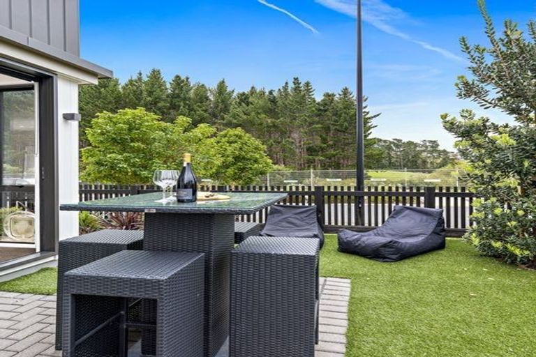 Photo of property in 1 Pukewhero Rise, Westgate, Auckland, 0614