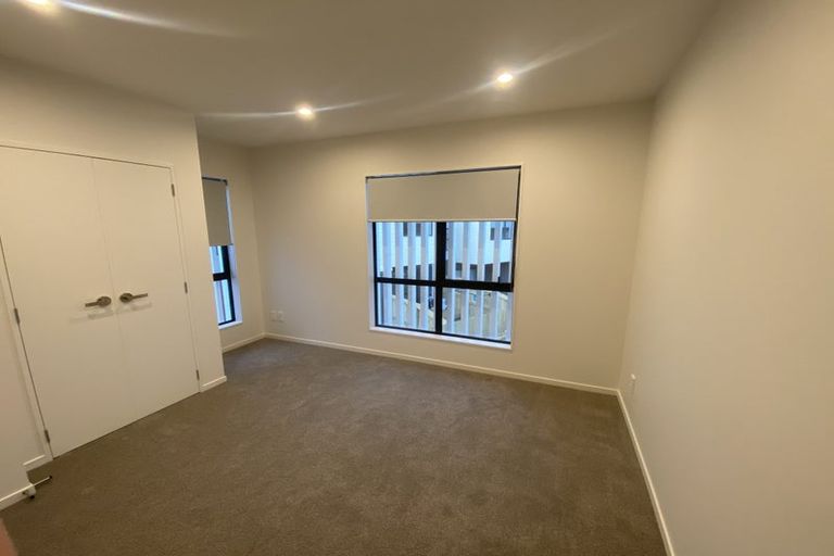 Photo of property in 11/35 Young Crescent, Drury, 2113