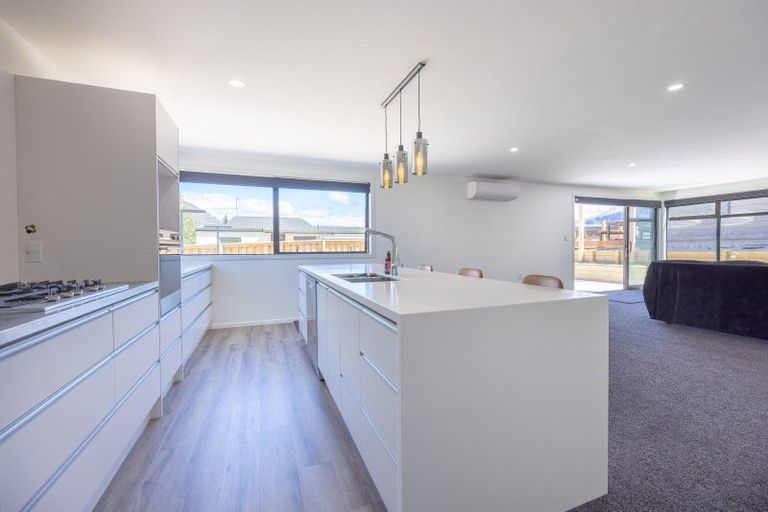 Photo of property in 14 Clearview Street, Wanaka, 9305