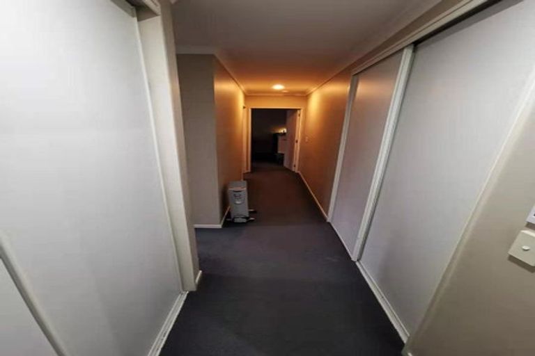 Photo of property in 37 Croftview Road, Wattle Downs, Auckland, 2103