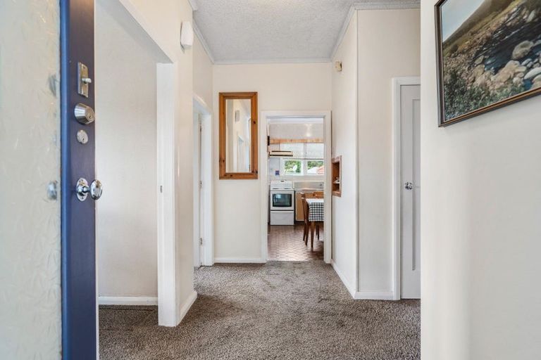 Photo of property in 2 Radcliffe Street, Kensington, Whangarei, 0112