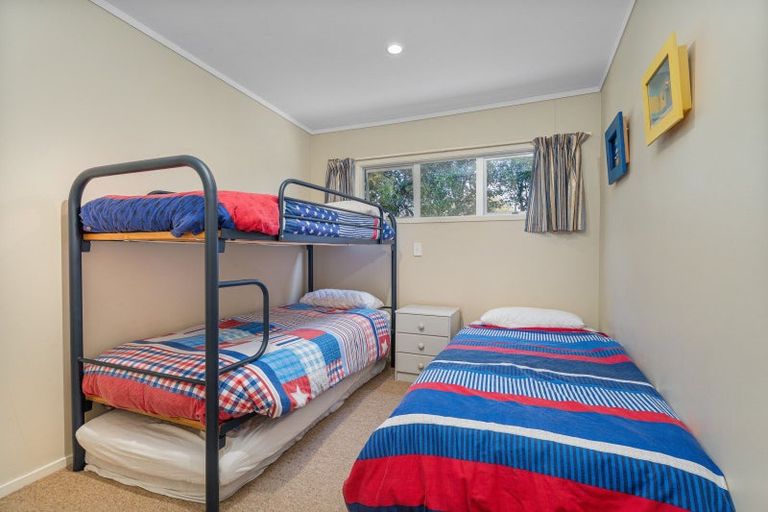 Photo of property in 30 Oyster Drive, Cooks Beach, Whitianga, 3591