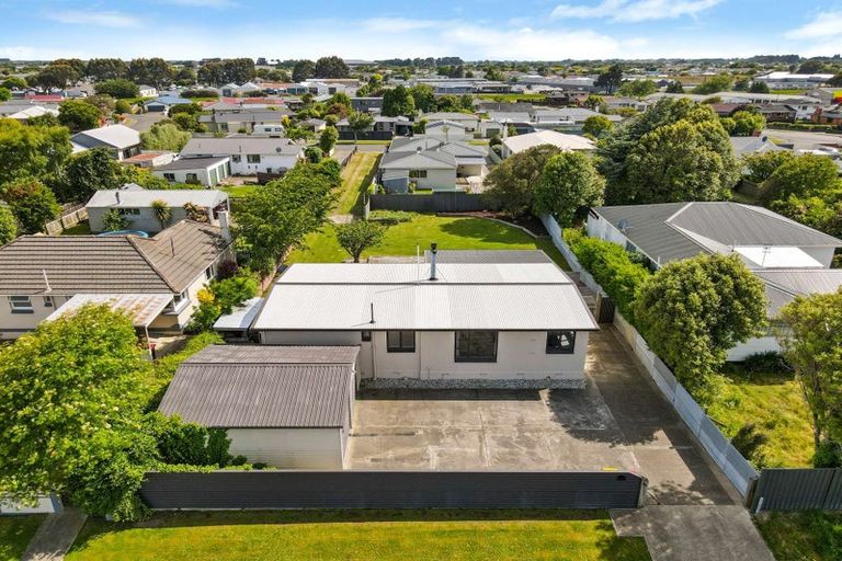 Photo of property in 64 Highfield Terrace, Newfield, Invercargill, 9812