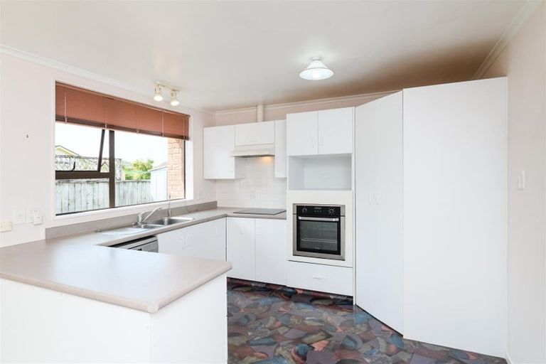 Photo of property in 1 Mcilwaine Place, Marton, 4710