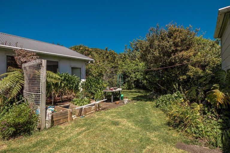 Photo of property in 6 Main Rd Ngakawau, Ngakawau, 7824