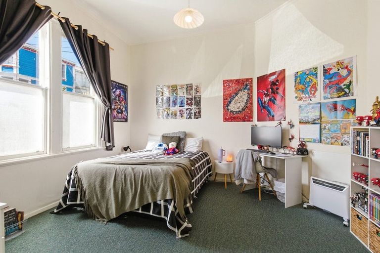 Photo of property in 72-76 Tasman Street, Mount Cook, Wellington, 6021