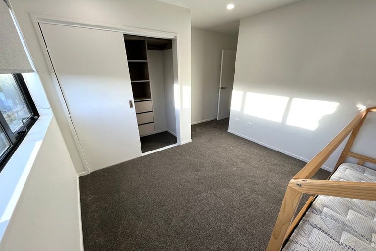 Photo of property in 8/106 Triangle Road, Massey, Auckland, 0614