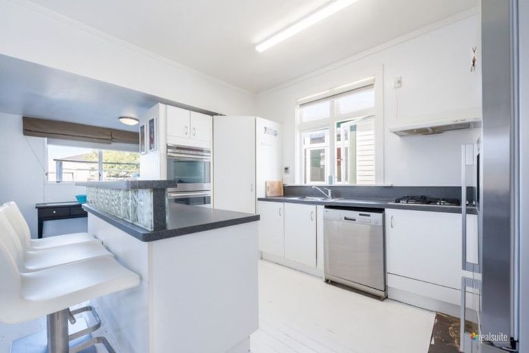 Photo of property in 4 Bolton Street, Petone, Lower Hutt, 5012