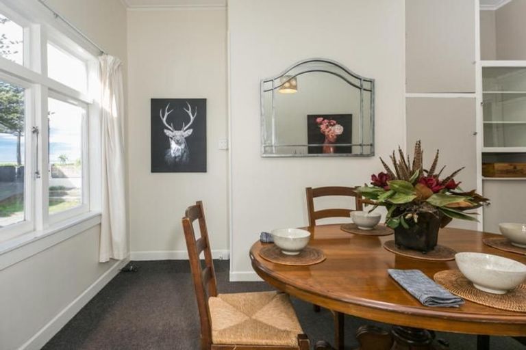 Photo of property in 629 Marine Parade, Napier South, Napier, 4110