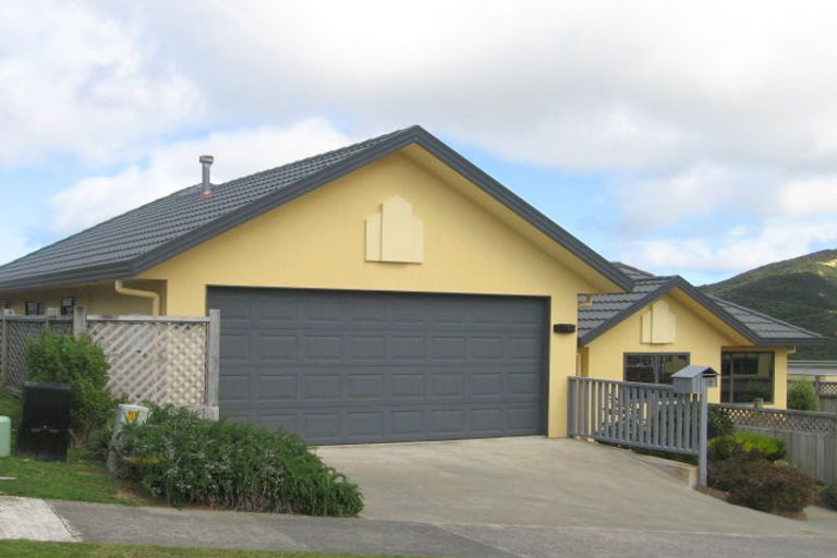 Photo of property in 20 Landsdowne Terrace, Karori, Wellington, 6012