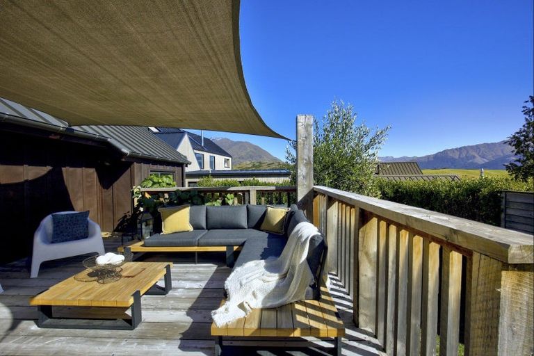 Photo of property in 4 Arran Lane, Jacks Point, Queenstown, 9371