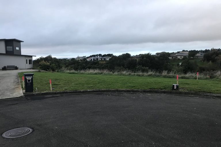 Photo of property in 24 Silkwood Place, Fitzherbert, Palmerston North, 4410