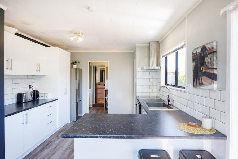 Photo of property in 2 Higgin Place, Feilding, 4702