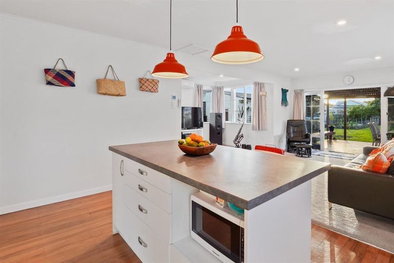 Photo of property in 42 Ayton Street, Mangapapa, Gisborne, 4010