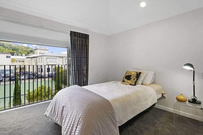 Photo of property in 35b Hobson Crescent, Thorndon, Wellington, 6011