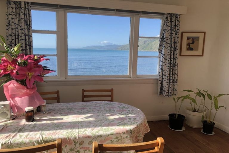 Photo of property in 20 Ocean Parade, Pukerua Bay, 5026