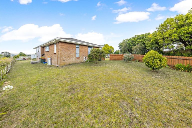 Photo of property in 115 Kitchener Road, Waiuku, 2123